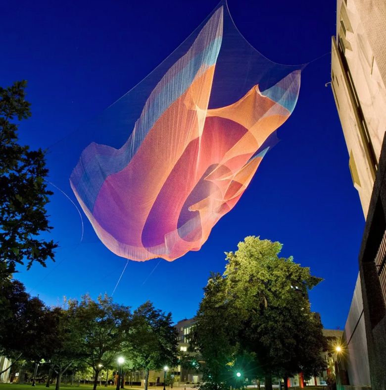 艺术家 janet echelman(珍妮特·艾克曼)用渔网惊艳世界